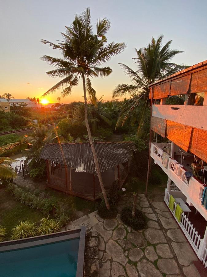Asanka Surf House & Resturant Midigama East Exterior foto