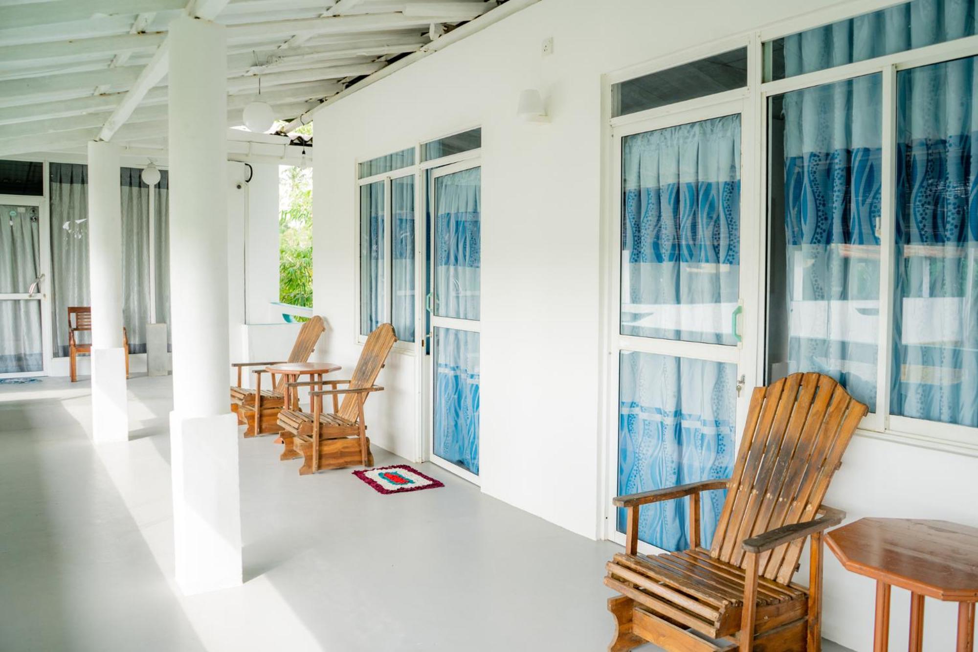 Asanka Surf House & Resturant Midigama East Exterior foto