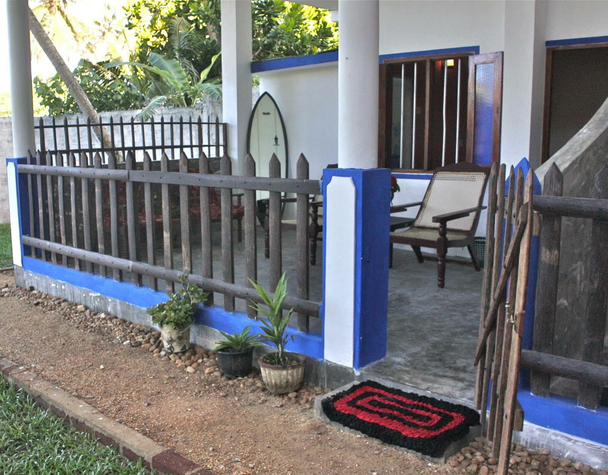 Asanka Surf House & Resturant Midigama East Exterior foto